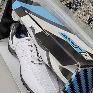 Men's FJ Sport white golf shoes  size 10.5